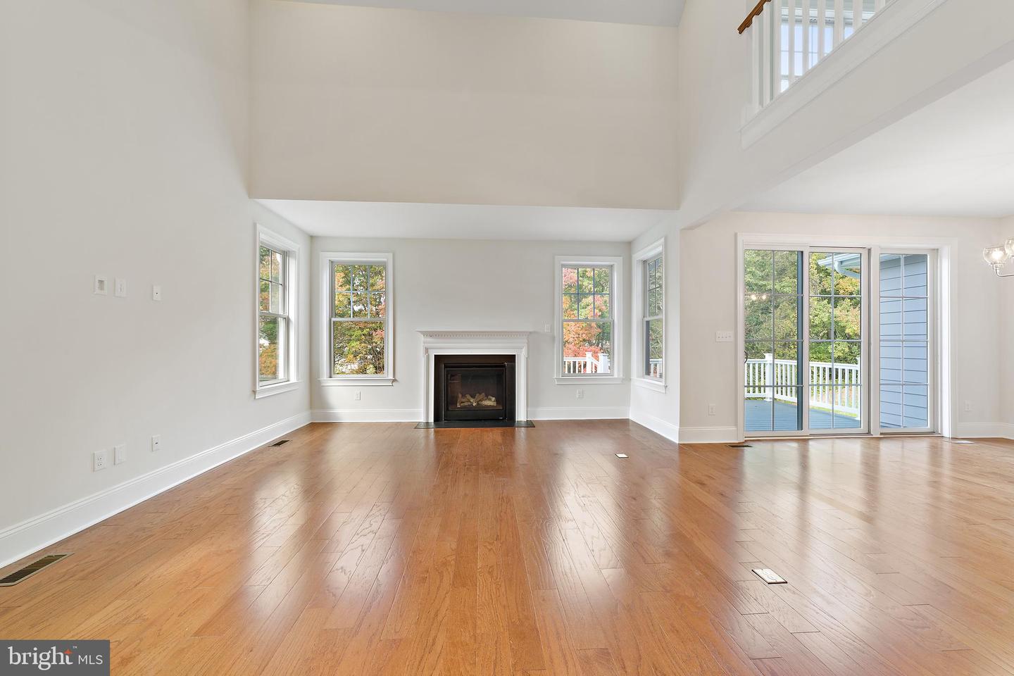 Photo 7 of 24 of 326 Merion Ct multi-family property