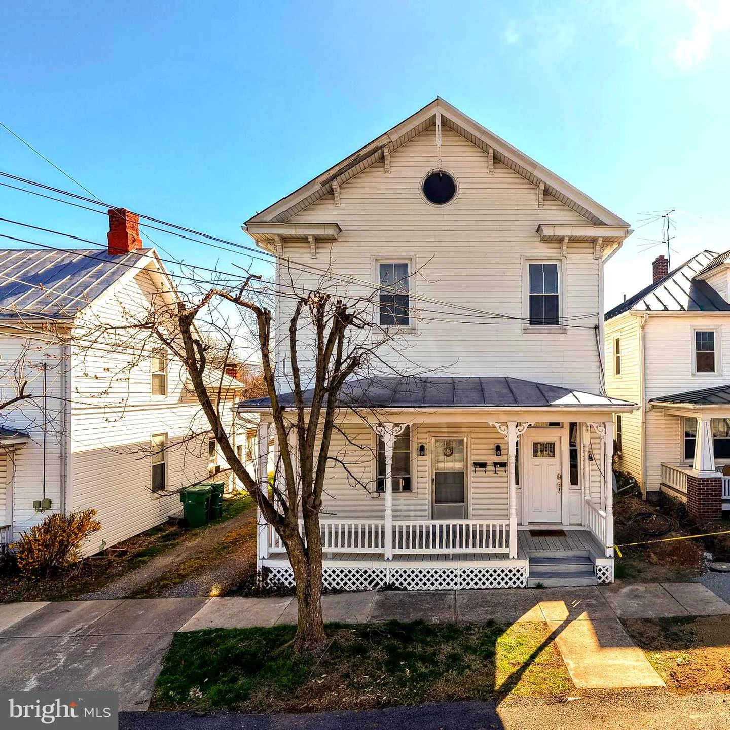 10 N Deford Avenue