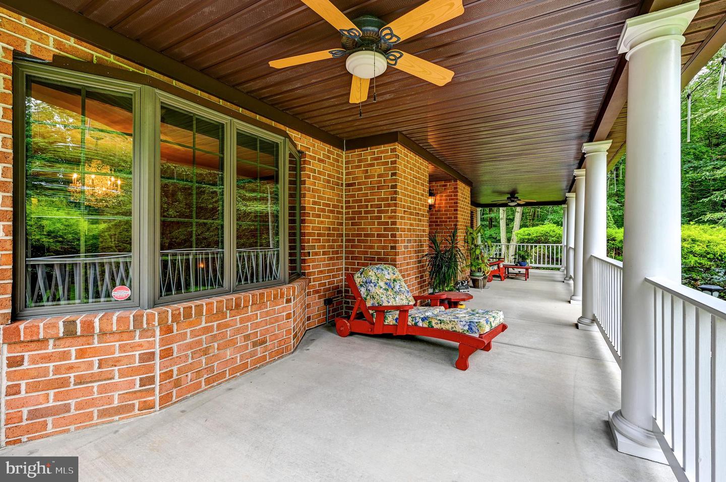Photo 8 of 50 of 2021 Oakmont Rd house