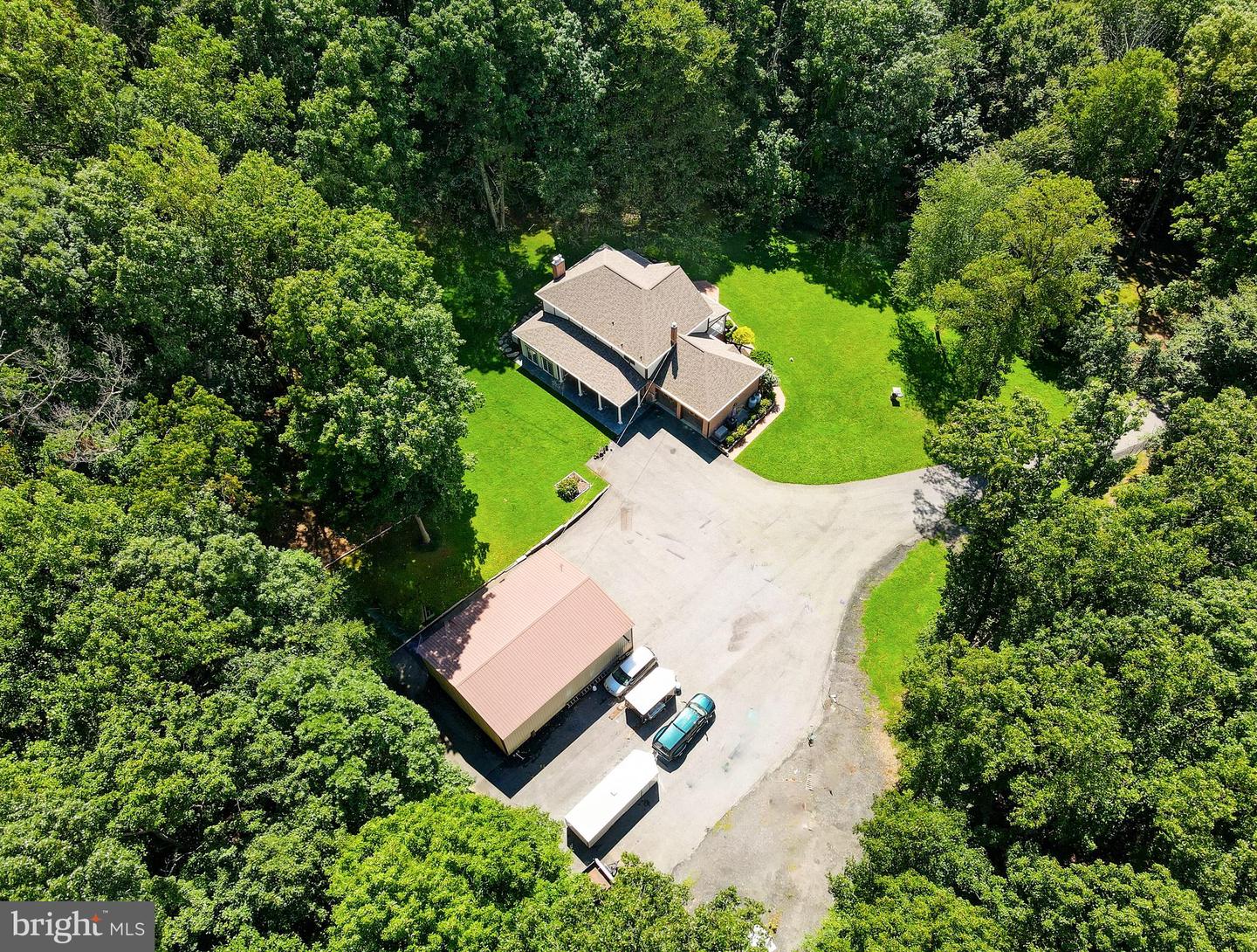 Photo 41 of 50 of 2021 Oakmont Rd house