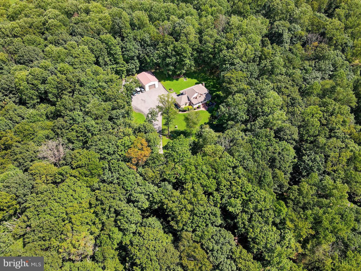 Photo 44 of 50 of 2021 Oakmont Rd house