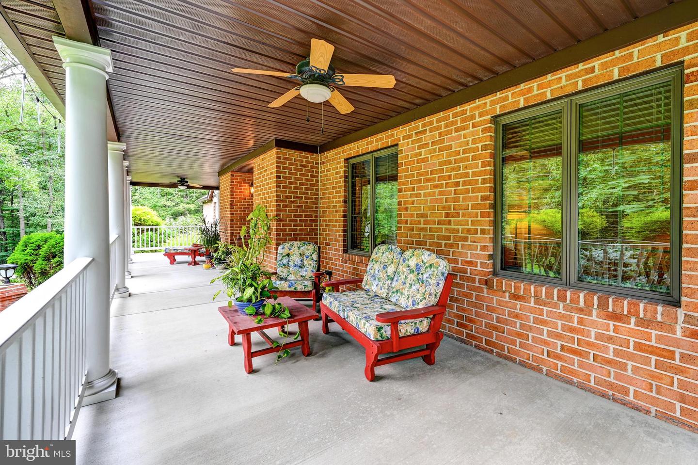 Photo 5 of 50 of 2021 Oakmont Rd house