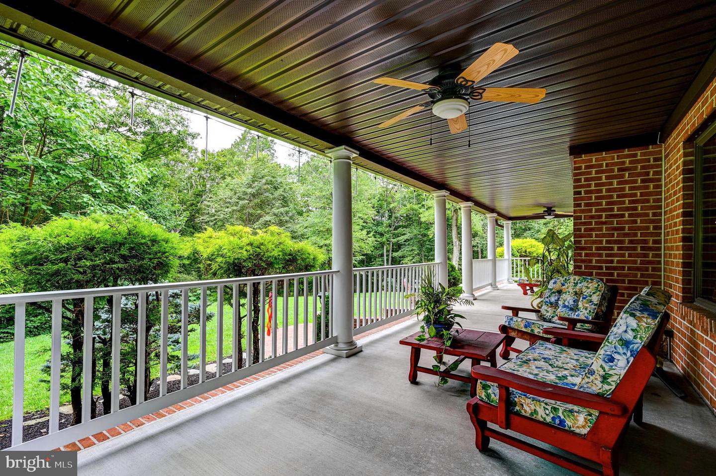 Photo 6 of 50 of 2021 Oakmont Rd house