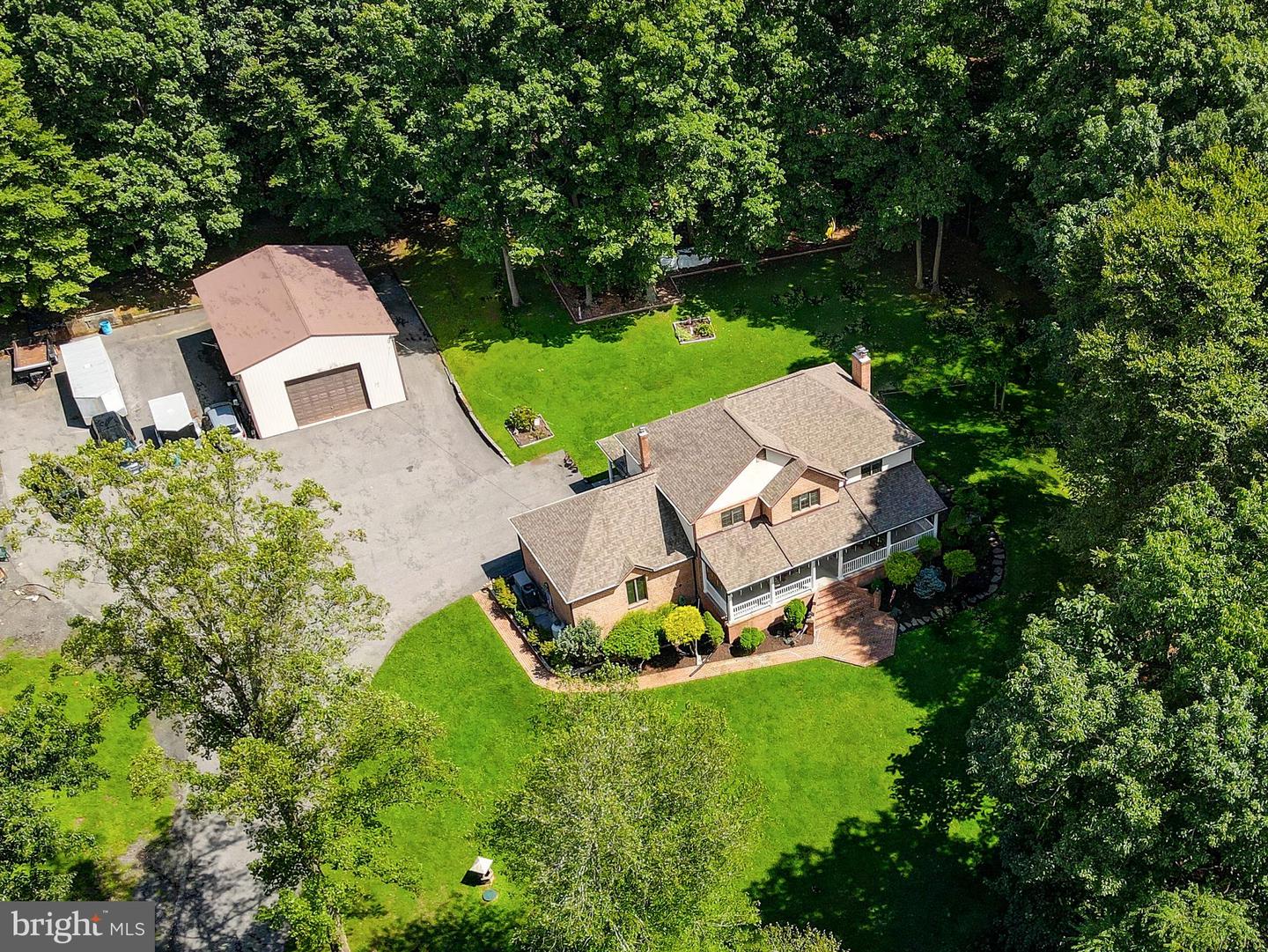 Photo 42 of 50 of 2021 Oakmont Rd house
