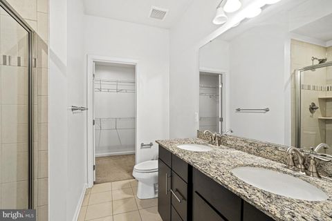 Townhouse in Washington DC 3731 Jamison STREET 24.jpg