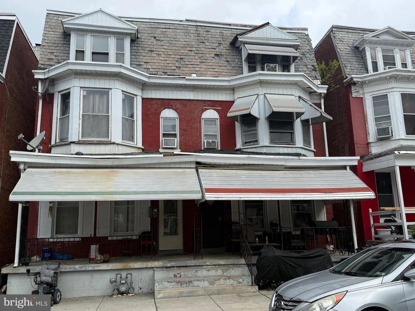 151 W Maple Street