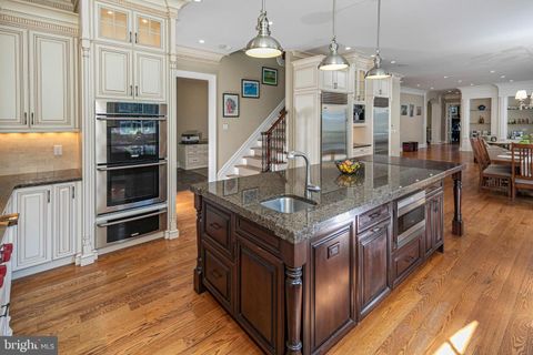 Single Family Residence in Princeton NJ 228 Brookstone DRIVE 13.jpg