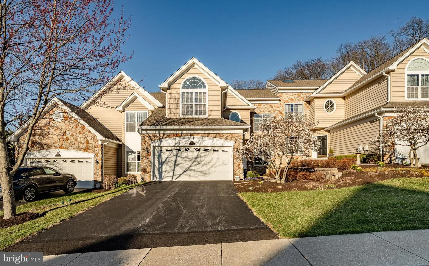 37 Sagewood Drive Unit 14