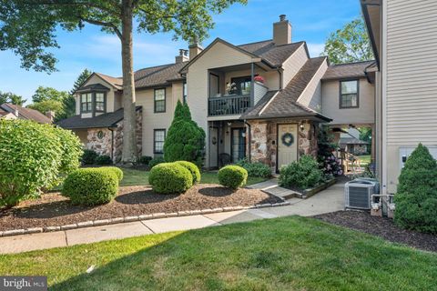 Condominium in Warrington PA 73 Basswood COURT 1.jpg