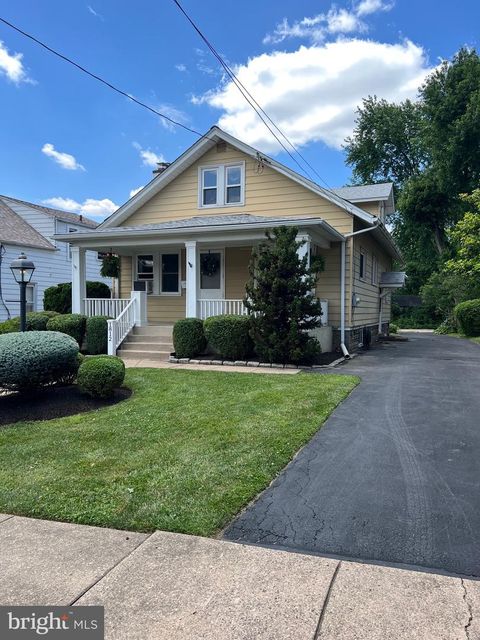 Single Family Residence in Abington PA 1812 Roberta AVENUE.jpg