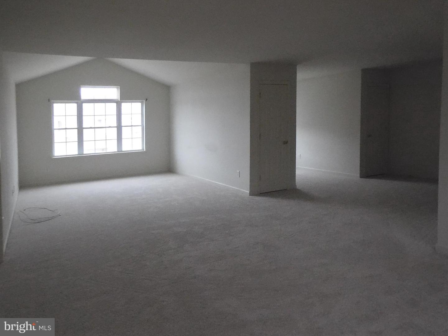 Photo 33 of 44 of 10 Charles Cir townhome