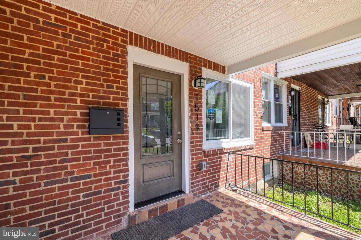 Photo 5 of 45 of 1519 N Kenwood Ave townhome