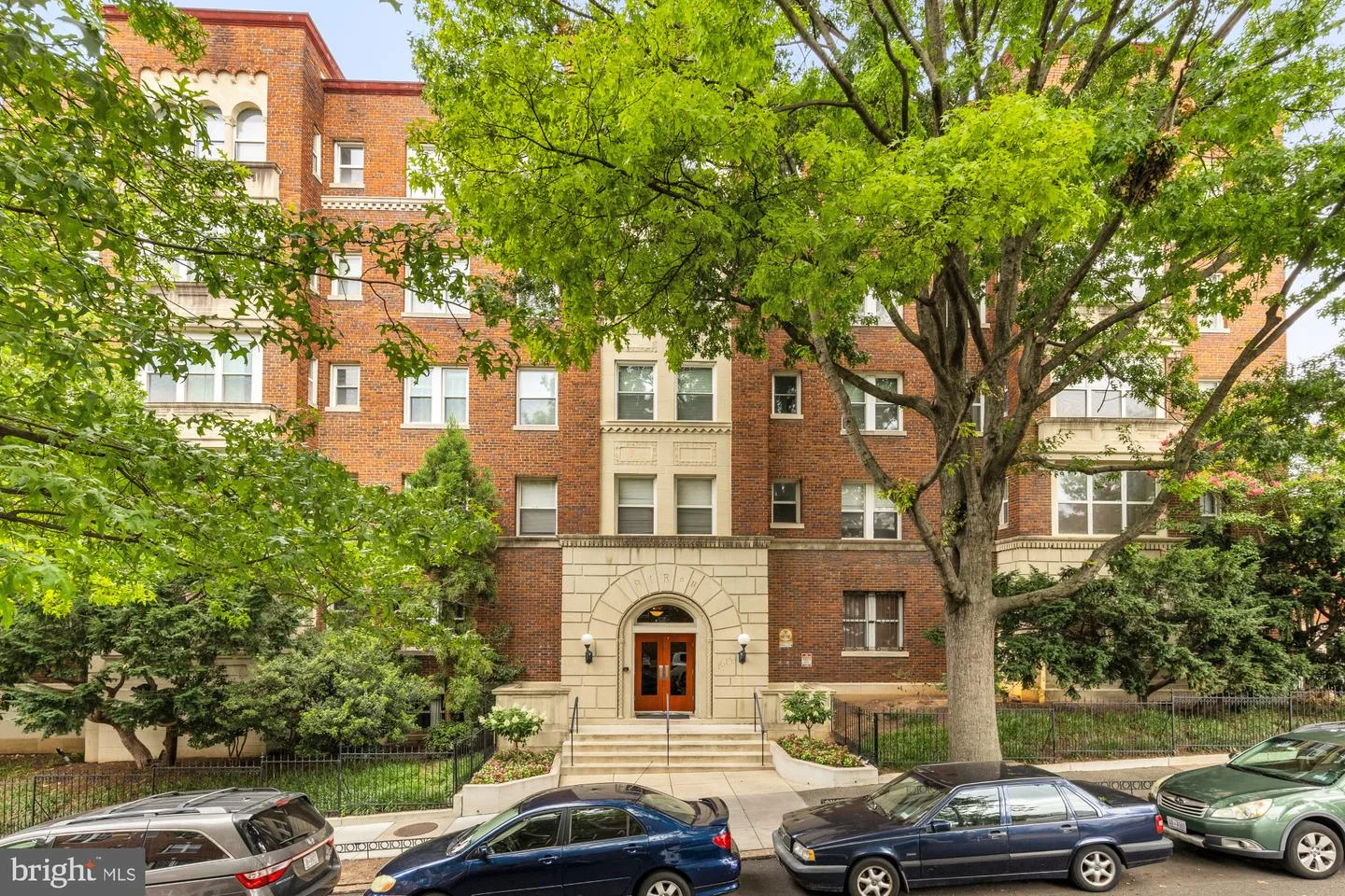 1615 Kenyon Street NW Unit 4