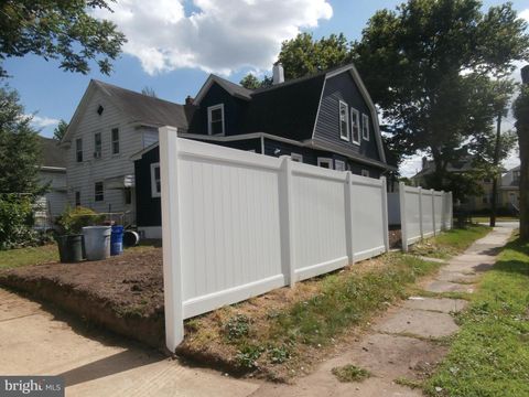 Single Family Residence in Trenton NJ 1102 Franklin St 9.jpg