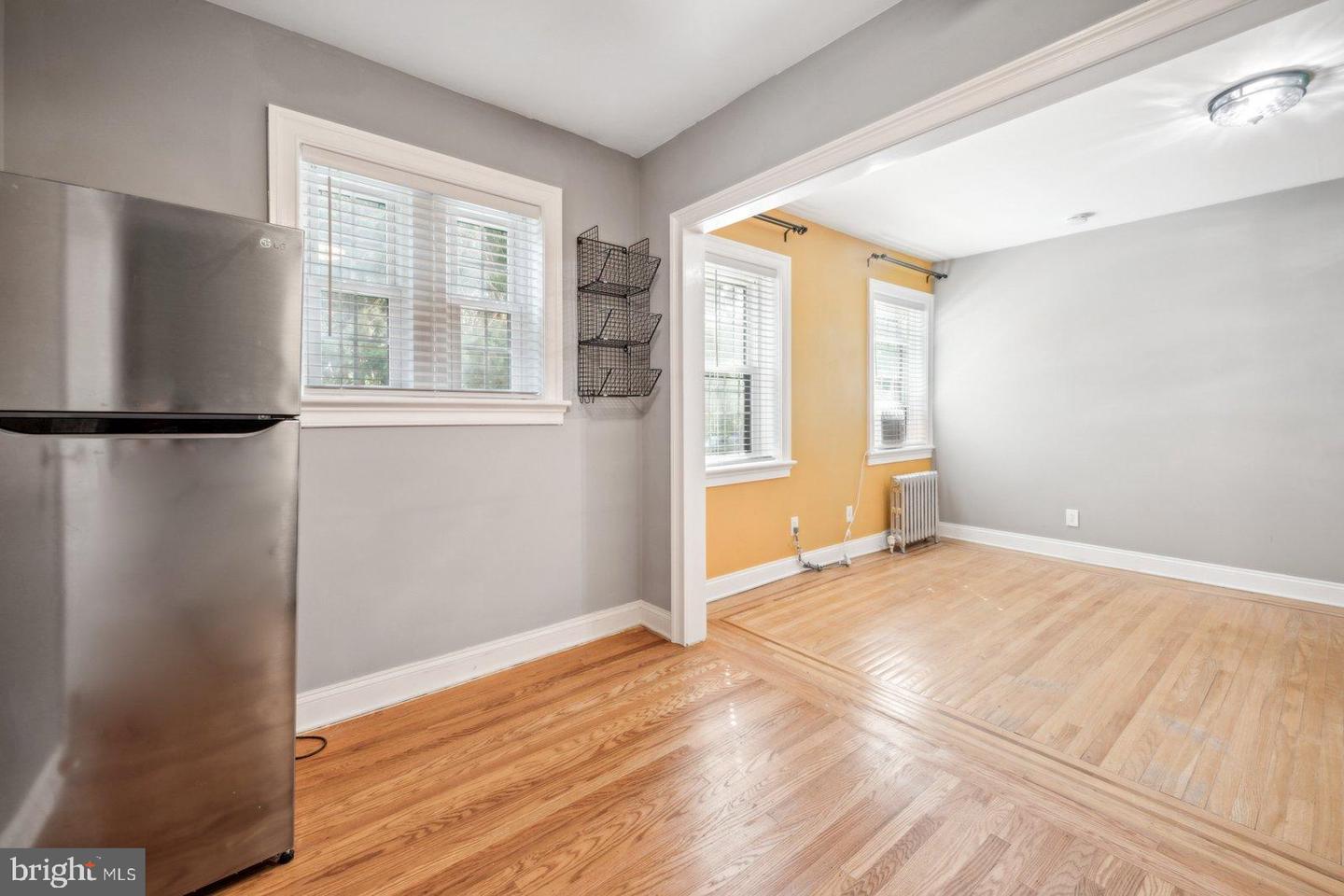 Photo 7 of 24 of 210 E Maple Ave #A2 condo