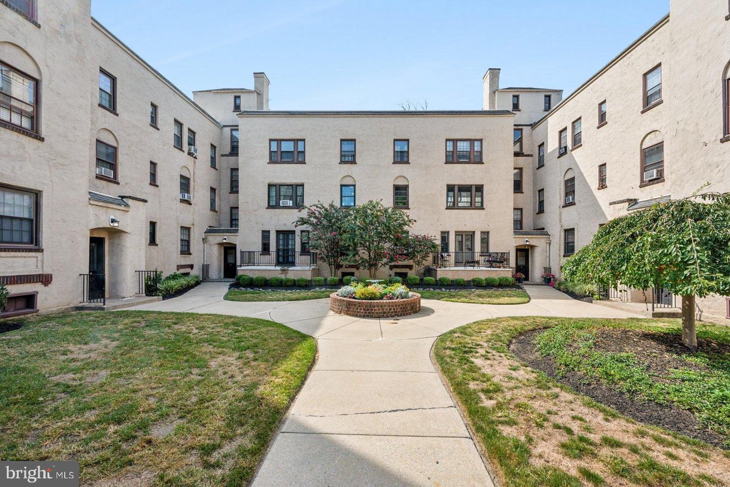 Photo 21 of 24 of 210 E Maple Ave #A2 condo