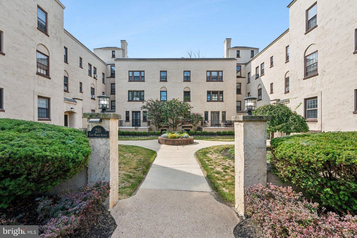 Photo 19 of 24 of 210 E Maple Ave #A2 condo
