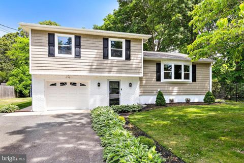 A home in Bayville