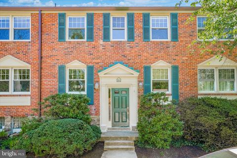 Condominium in Wayne PA 500 Lancaster AVENUE.jpg