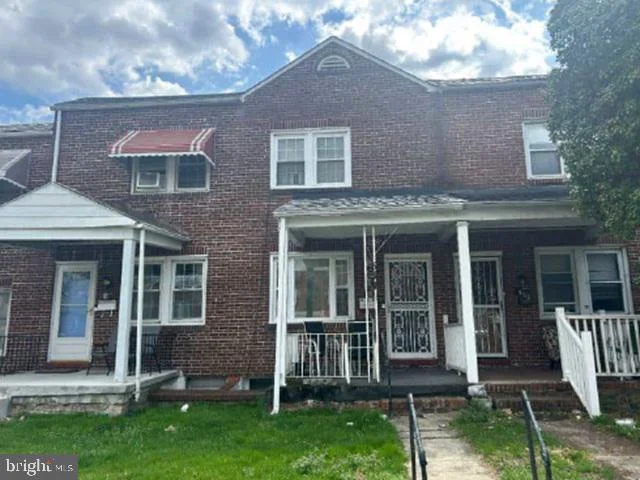 511 E Cold Spring Lane