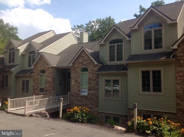 View Lake Harmony, PA 18624 townhome