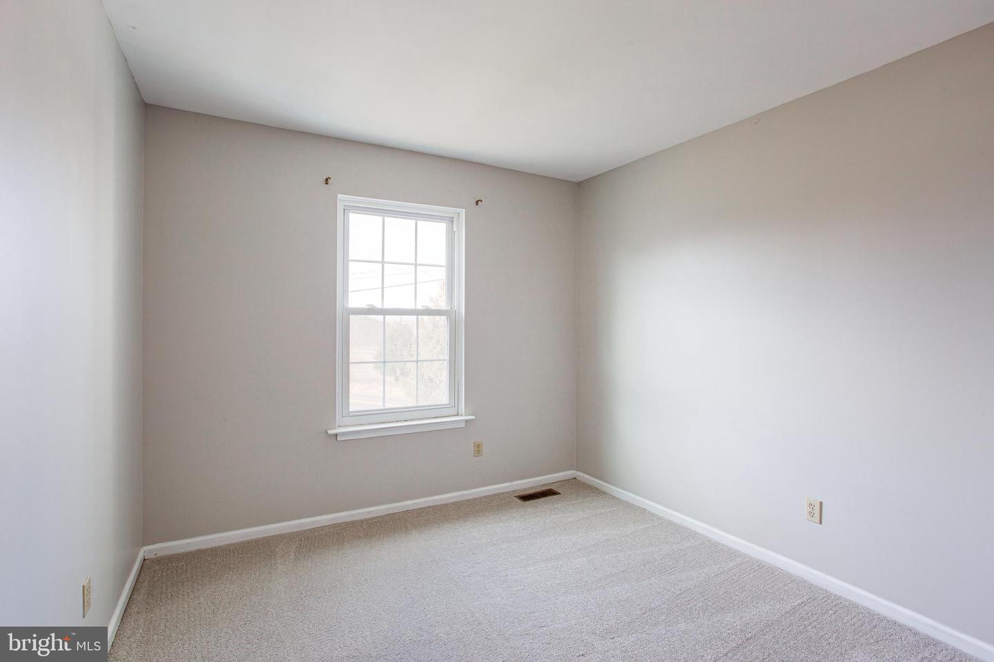 Photo 21 of 39 of 4258 Red Oak Ct townhome