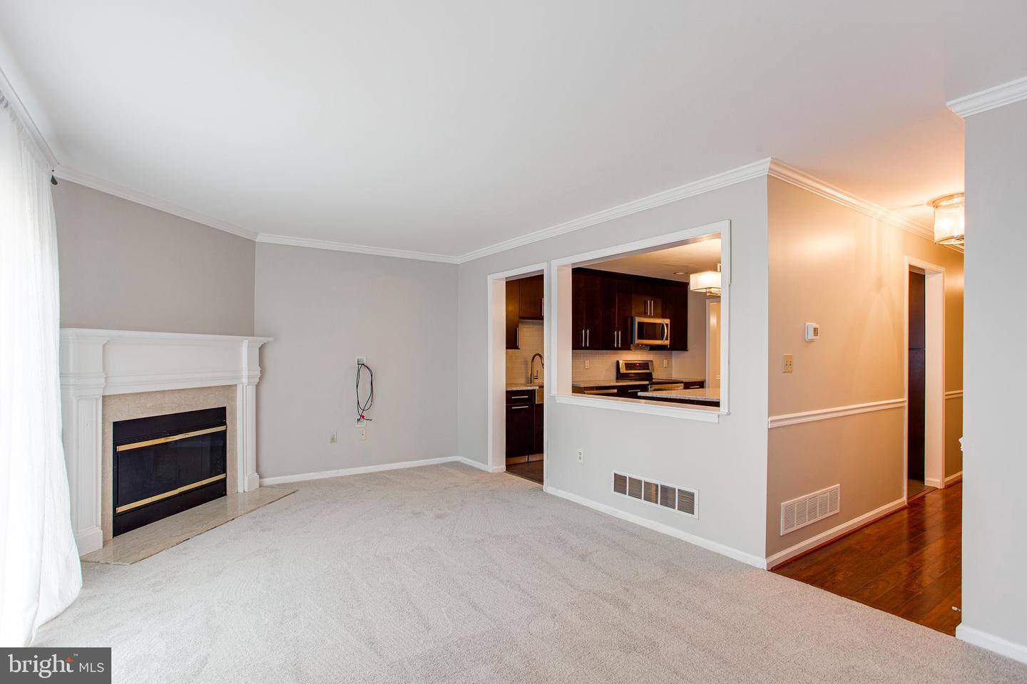 Photo 9 of 39 of 4258 Red Oak Ct townhome