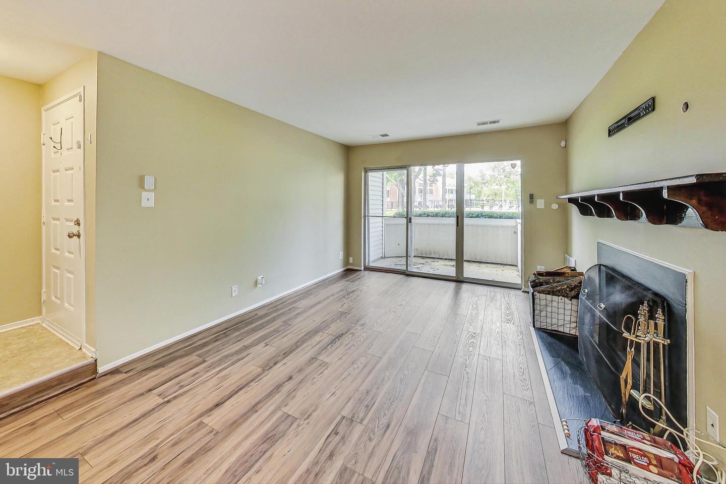 Photo 3 of 19 of 13127 WONDERLAND WAY #1 condo
