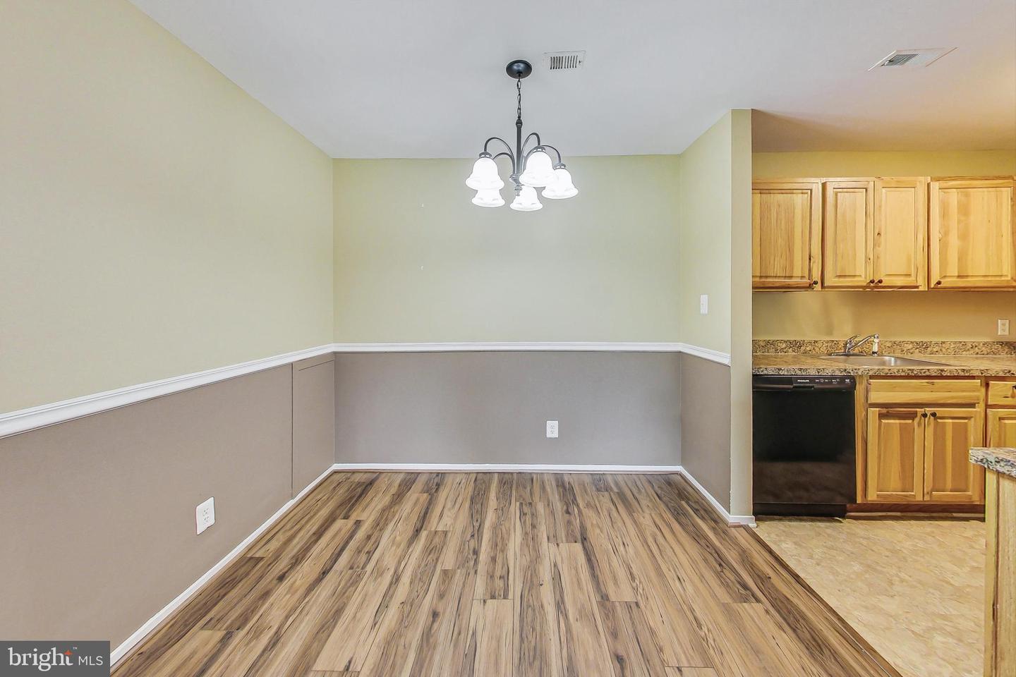 Photo 7 of 19 of 13127 WONDERLAND WAY #1 condo