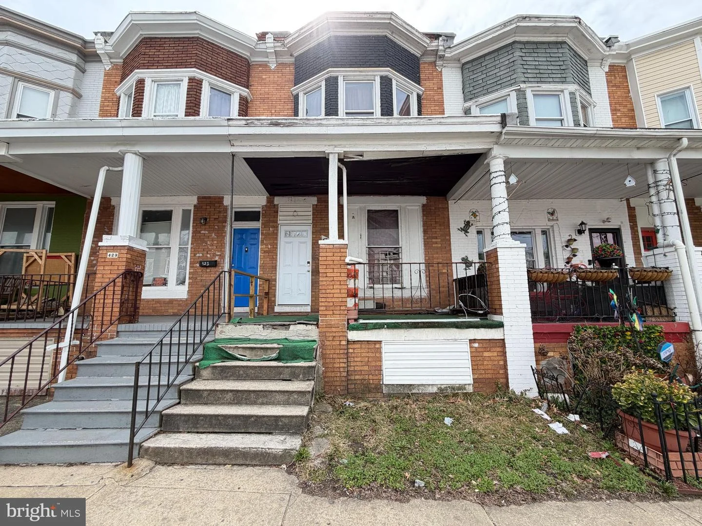 421 E 28th Street