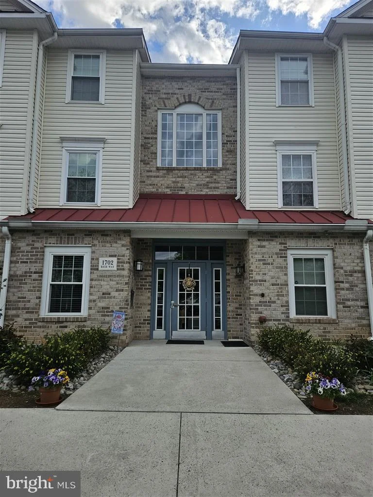 1702 Rich Way Unit 3D