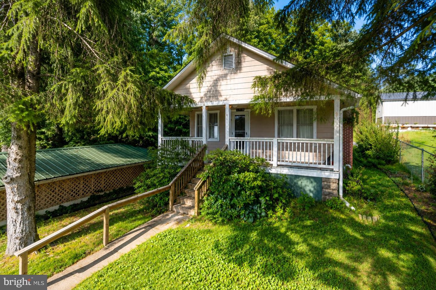 509 E Street, Mountain Lake Park, MD, 21550