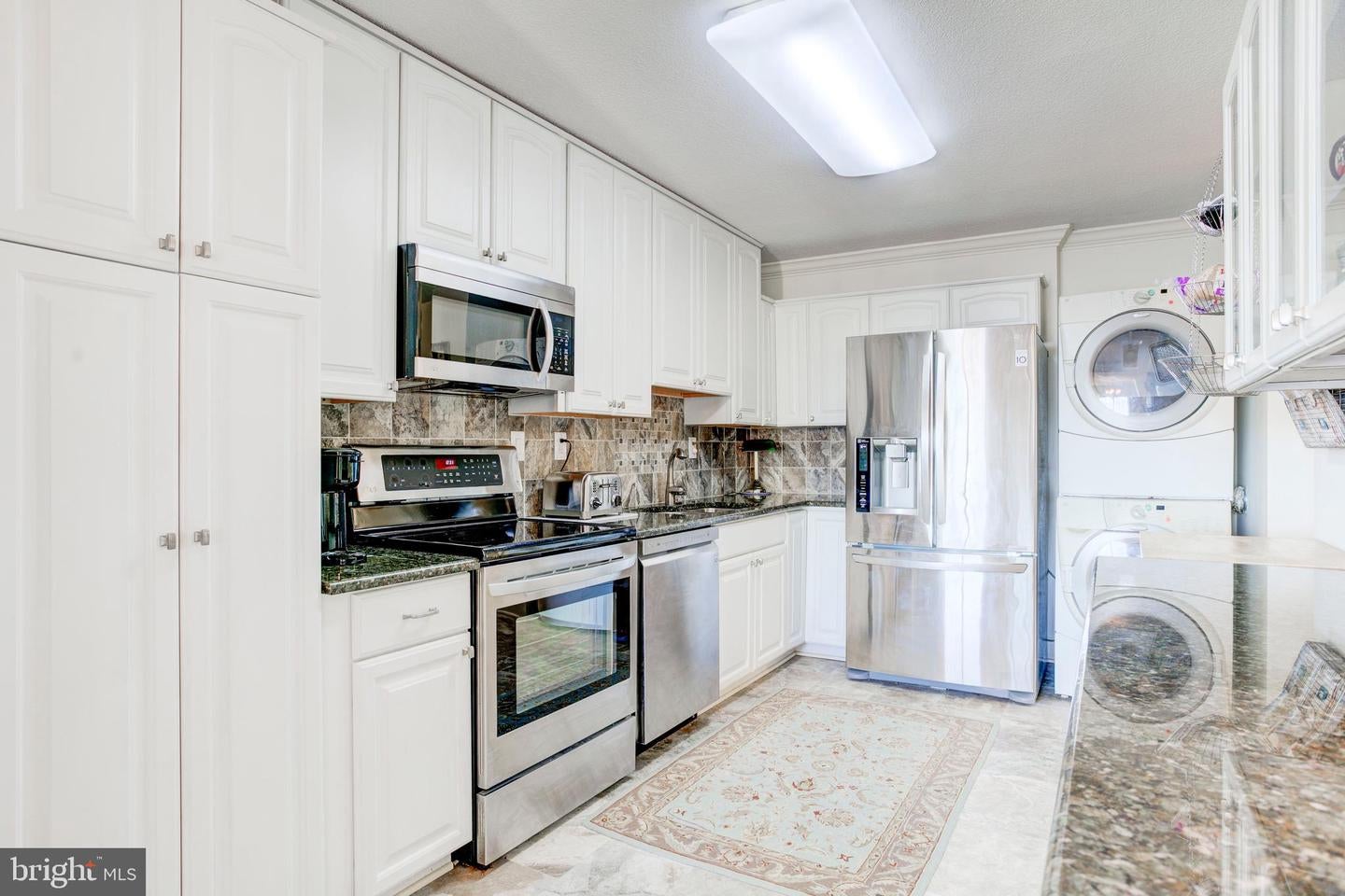 307 YOAKUM PKWY #1125