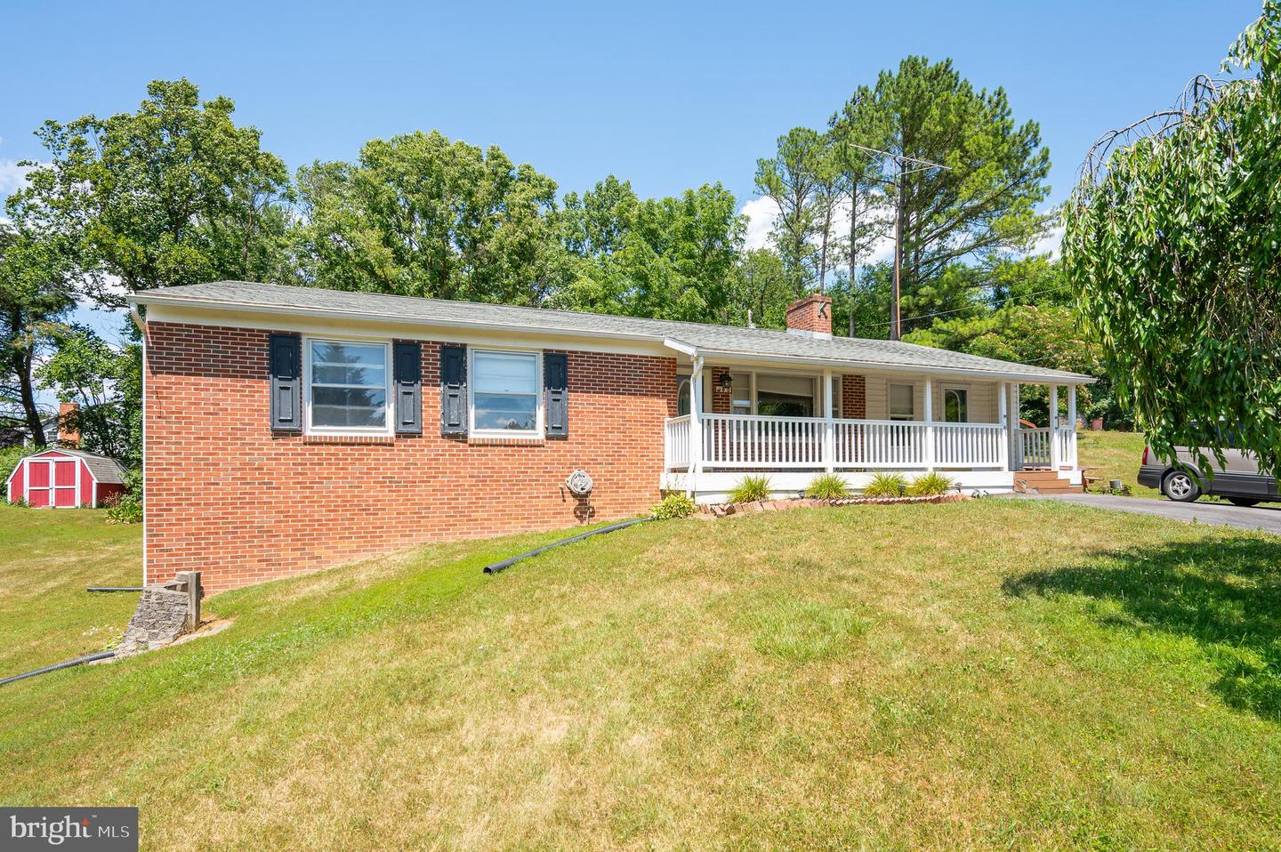 View Martinsburg, WV 25403 house