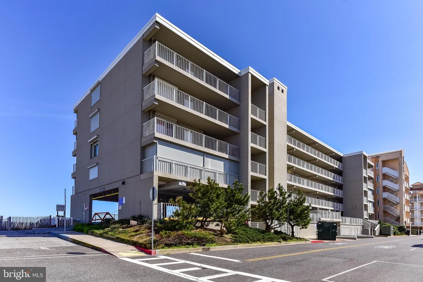 13908 Wight Street Unit 207