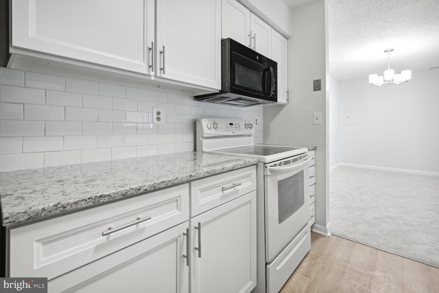 Photo 19 of 44 of 1645 Carriage House Ter #B condo