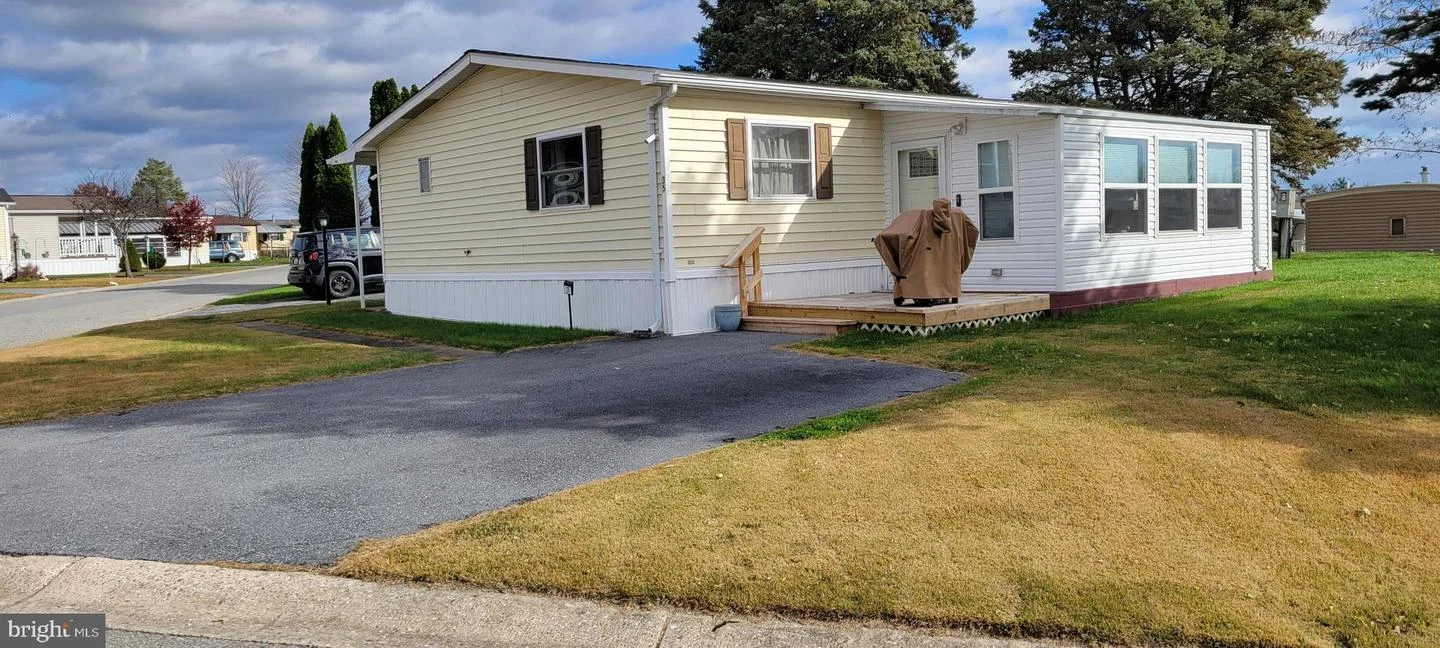 35 Ridgewood Manor