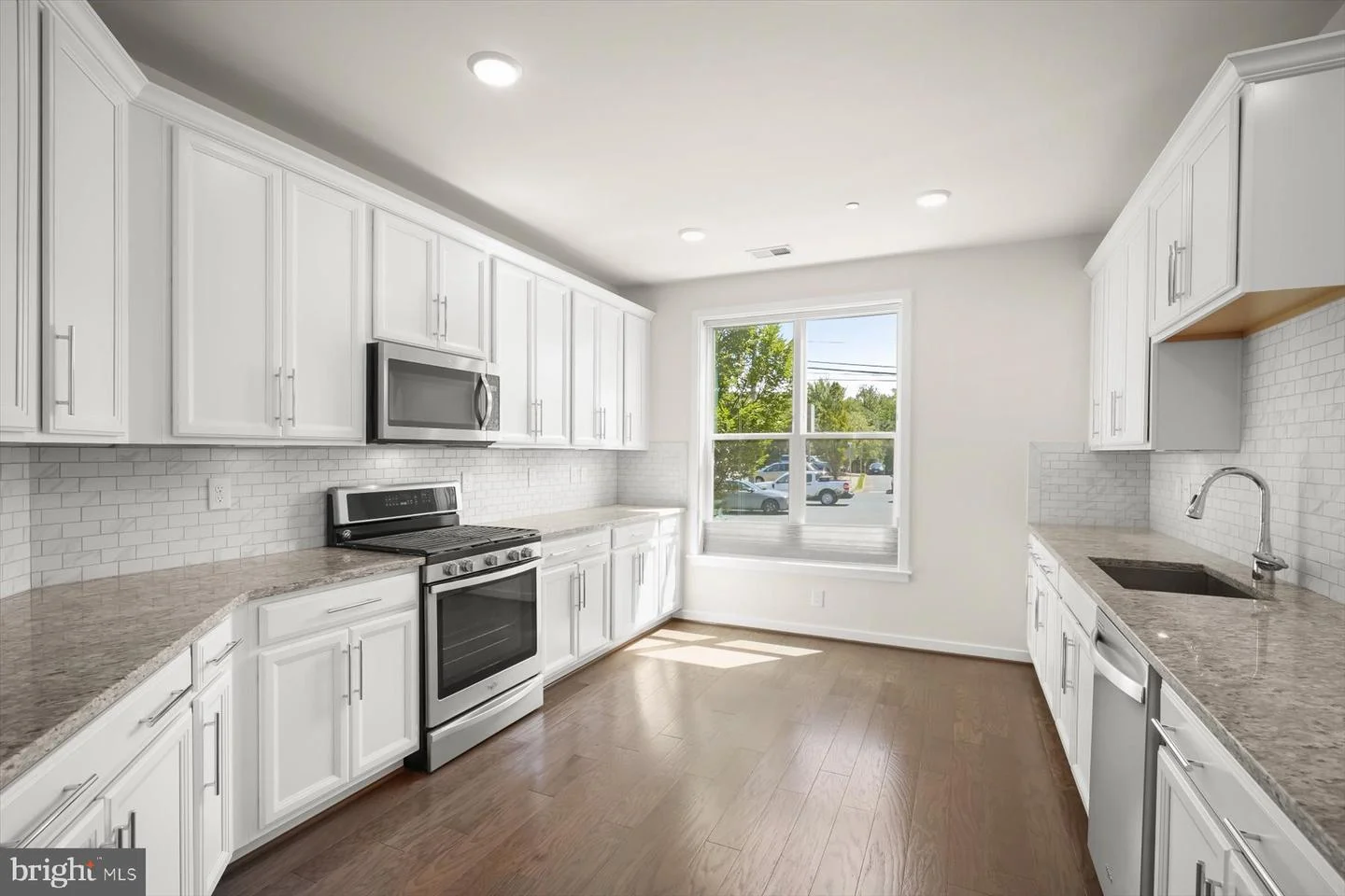 3985 Norton Place Unit 101