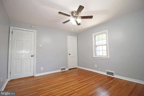 Single Family Residence in Ridley Park PA 728 Stockton CIRCLE 43.jpg