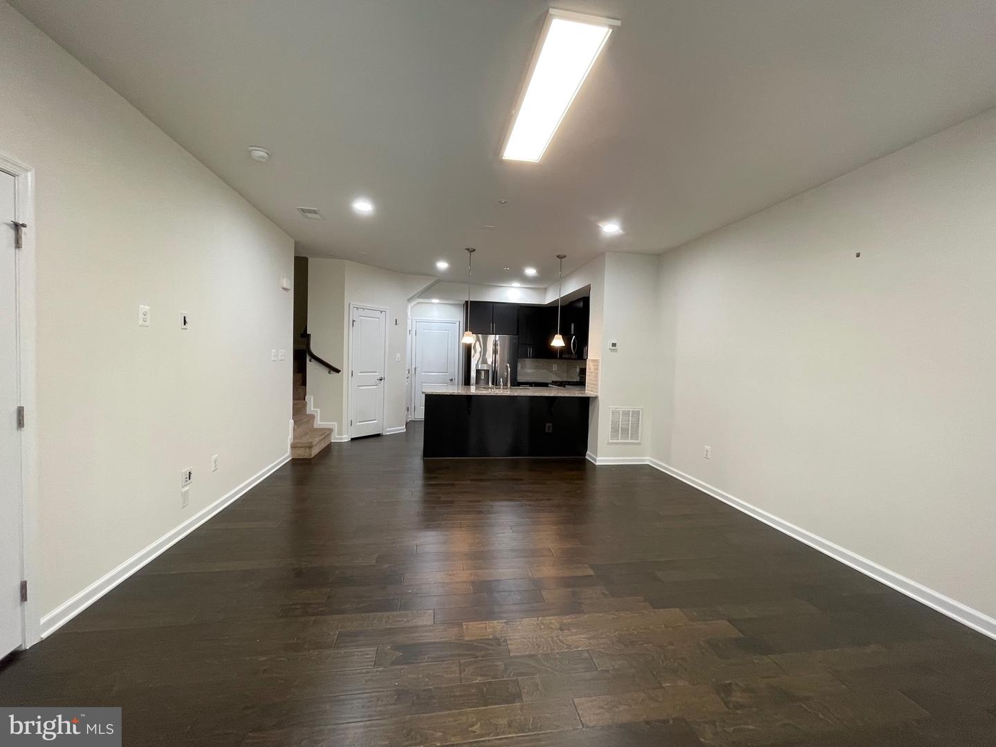 Photo 3 of 17 of 13731 Endeavour Dr #3e townhome