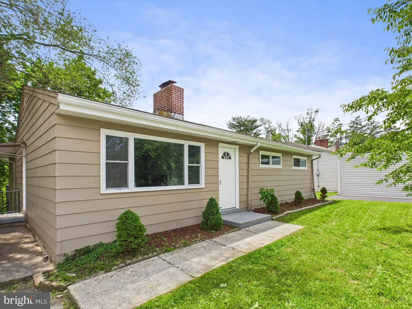 5337 Earl Drive