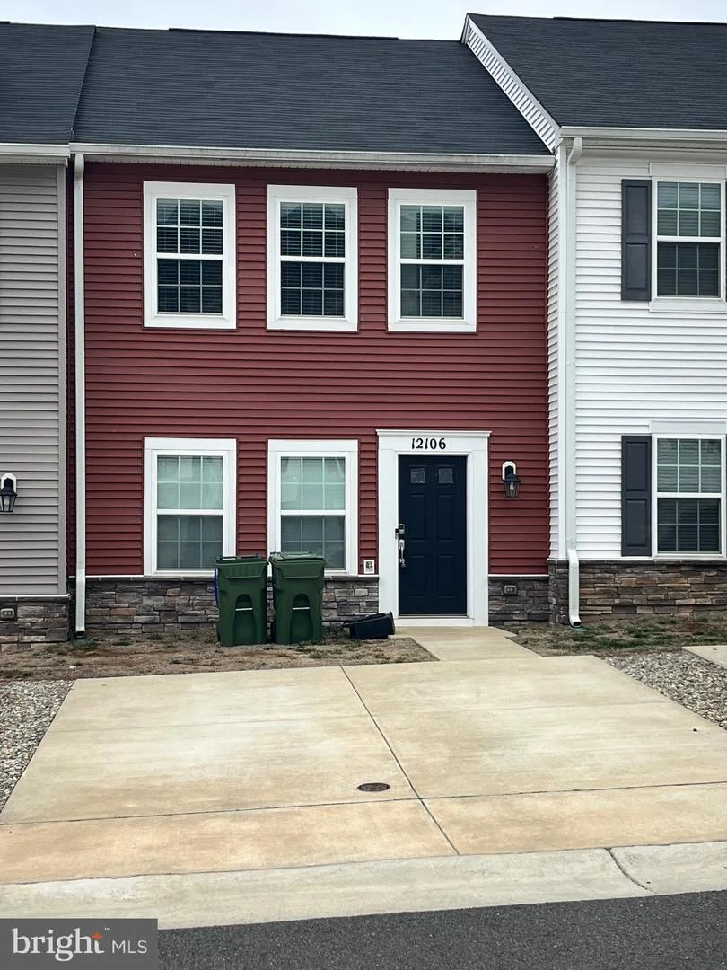 12106 Bowling Farm Court