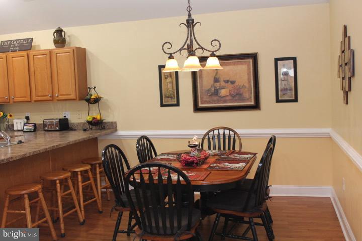 Photo 8 of 33 of 1042 Arbour Ln townhome