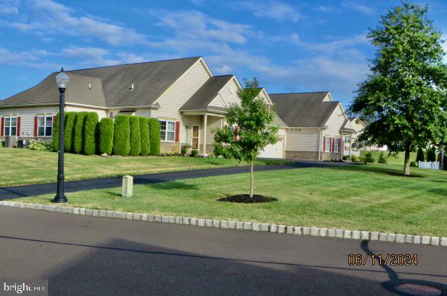 Photo 3 of 33 of 1042 Arbour Ln townhome