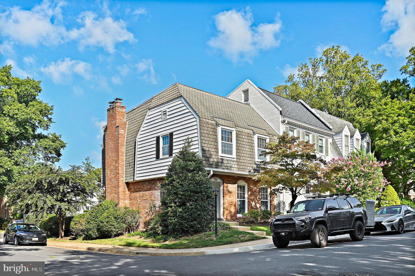 View McLean, VA 22101 townhome