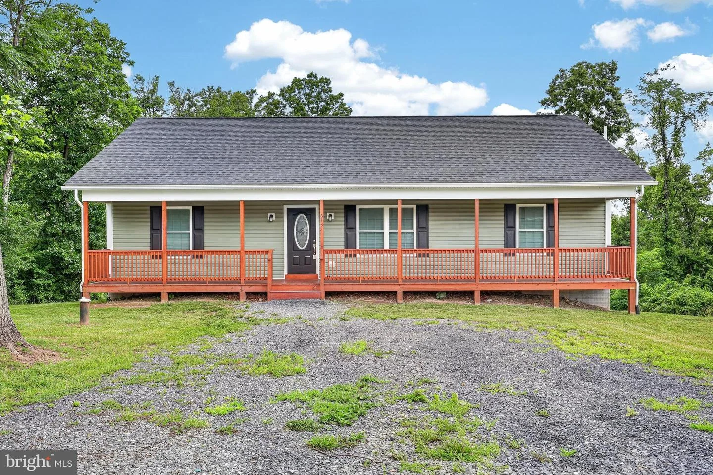 643 Pine Ridge Drive