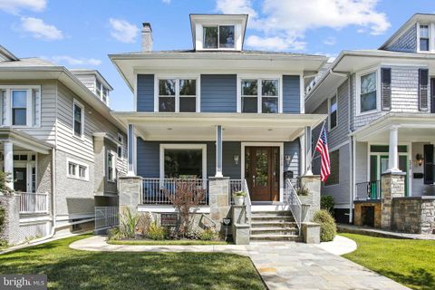 Single Family Residence in Washington DC 1219 Delafield PLACE 4.jpg