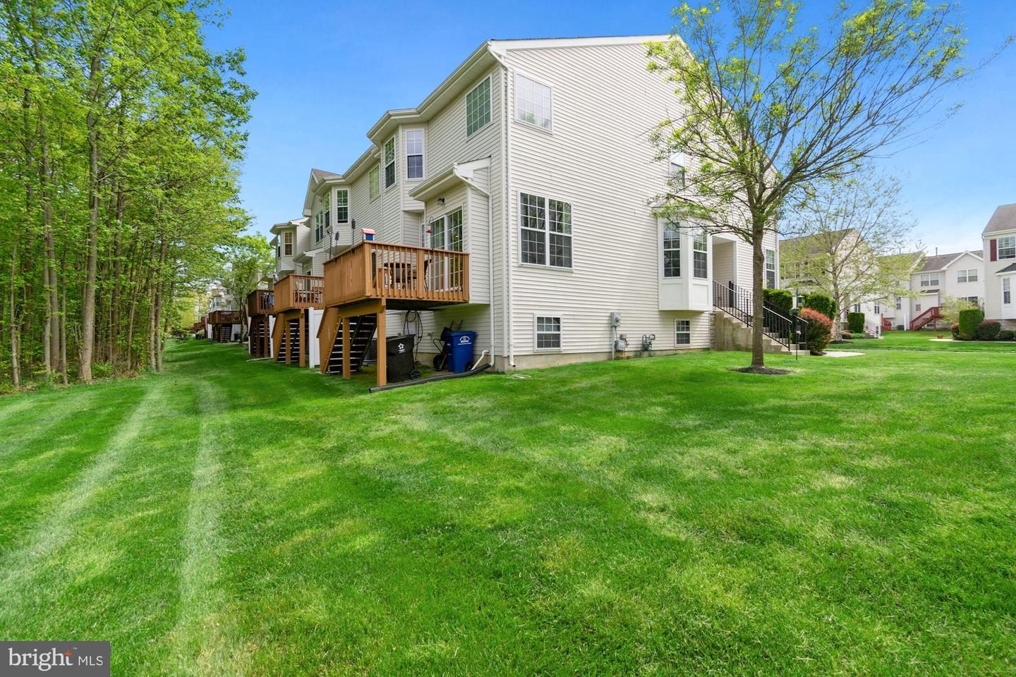 Photo 24 of 29 of 127 Castleton Rd townhome