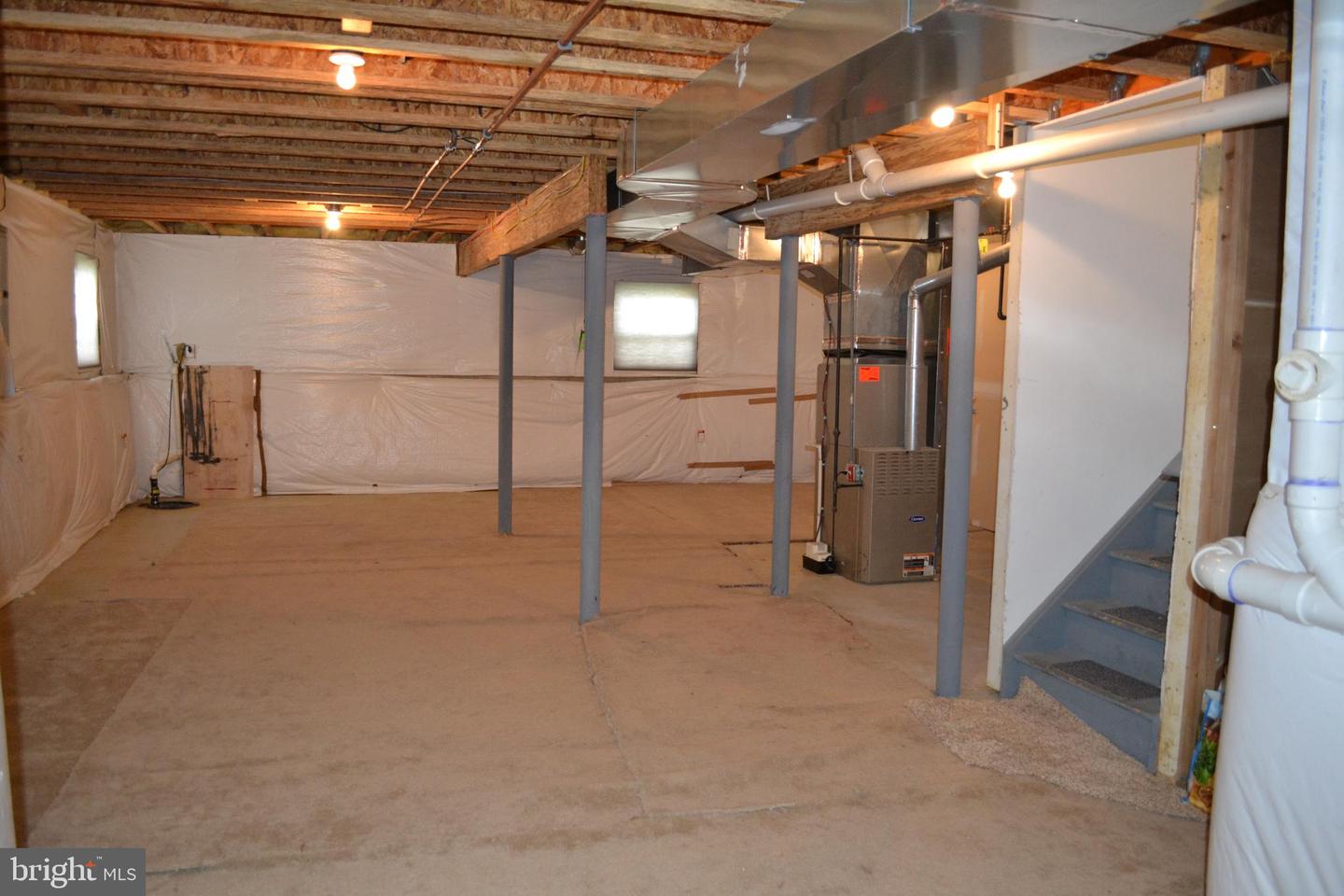 Photo 20 of 29 of 127 Castleton Rd townhome
