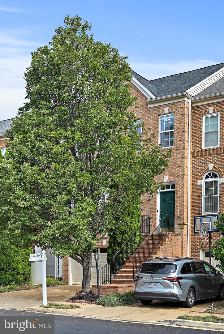 Photo 5 of 60 of 43118 Royal Fern Ter townhome